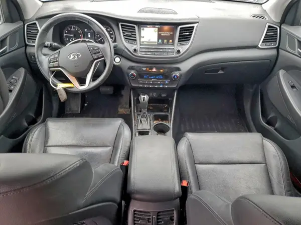 KM8J33A42JU703779 2018 HYUNDAI TUCSON - Image 8