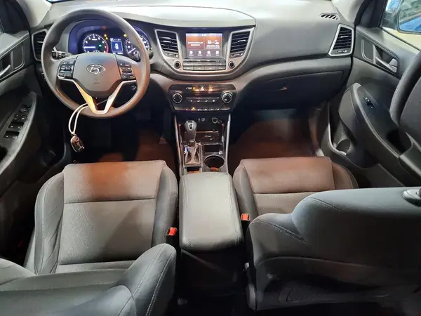 KM8J33A42JU705628 2018 HYUNDAI TUCSON - Image 8