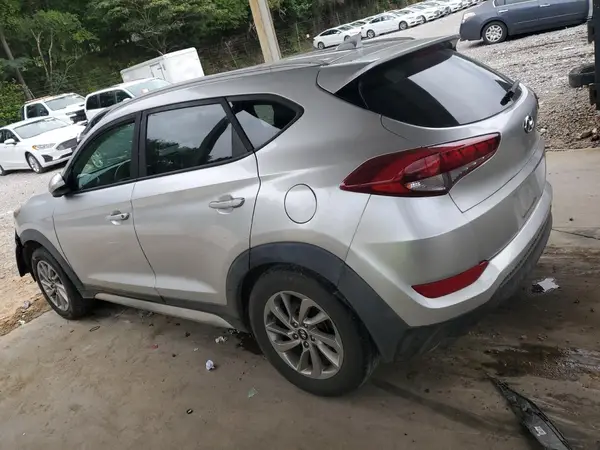 KM8J33A42JU707279 2018 HYUNDAI TUCSON - Image 2