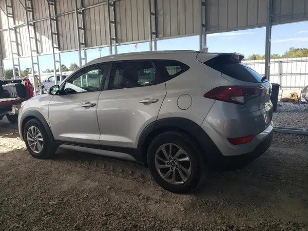 KM8J33A42JU709534 2018 HYUNDAI TUCSON - Image 2
