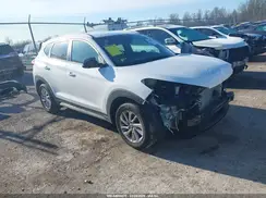KM8J33A42JU727001 2018 HYUNDAI TUCSON