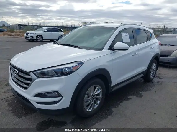KM8J33A42JU727113 2018 HYUNDAI TUCSON - Image 2