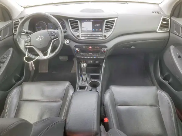 KM8J33A42JU730688 2018 HYUNDAI TUCSON - Image 8