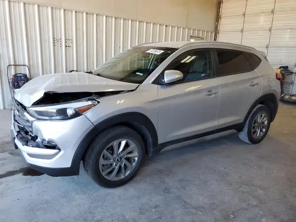 KM8J33A42JU760502 2018 HYUNDAI TUCSON - Image 1