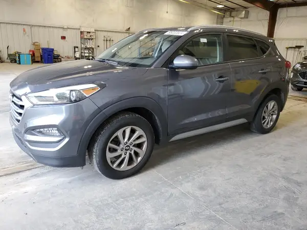 KM8J33A42JU802067 2018 HYUNDAI TUCSON - Image 1