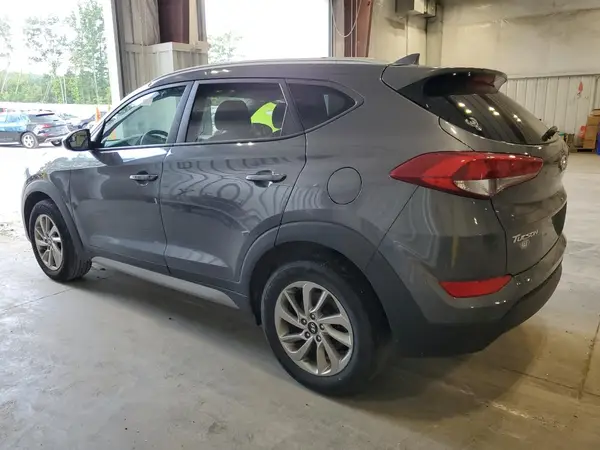 KM8J33A42JU802067 2018 HYUNDAI TUCSON - Image 2
