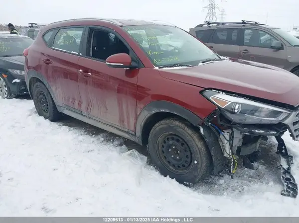 KM8J33A42JU826479 2018 HYUNDAI TUCSON - Image 1