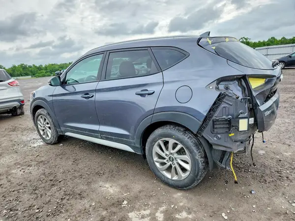 KM8J33A42JU829947 2018 HYUNDAI TUCSON - Image 2