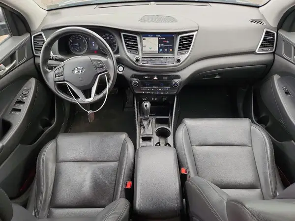 KM8J33A42JU829947 2018 HYUNDAI TUCSON - Image 8