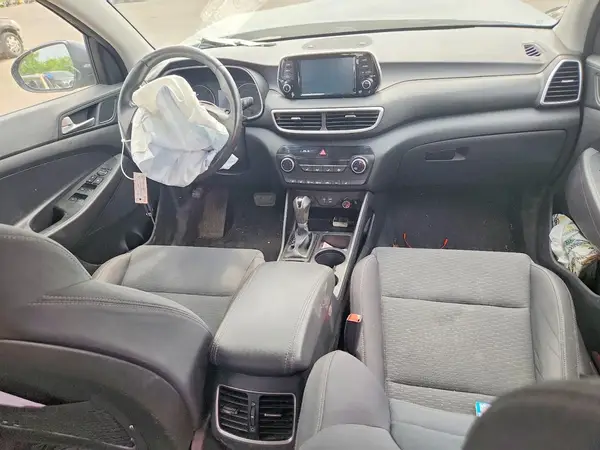 KM8J33A42KU018800 2019 HYUNDAI TUCSON - Image 8