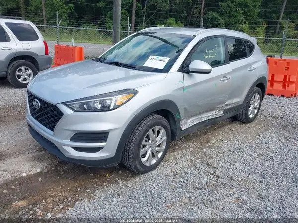KM8J33A42KU024421 2019 HYUNDAI TUCSON - Image 2
