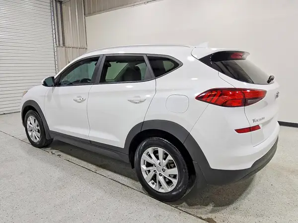 KM8J33A42KU919861 2019 HYUNDAI TUCSON - Image 2