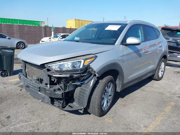 KM8J33A42LU102875 2020 HYUNDAI TUCSON - Image 2