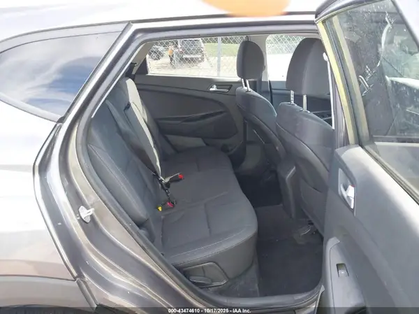 KM8J33A42LU111236 2020 HYUNDAI TUCSON - Image 8
