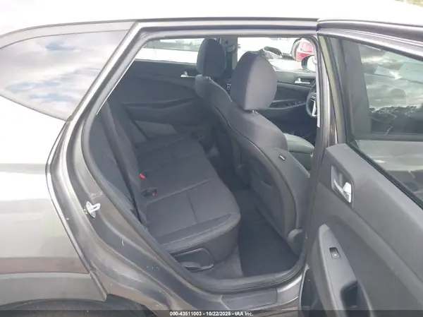 KM8J33A42LU234020 2020 HYUNDAI TUCSON - Image 8