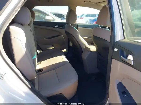 KM8J33A42LU243929 2020 HYUNDAI TUCSON - Image 8