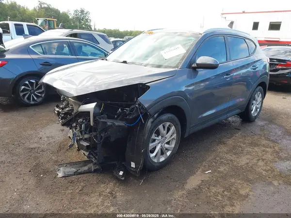 KM8J33A42MU313608 2021 HYUNDAI TUCSON - Image 2