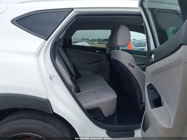 KM8J33A42MU355258 2021 HYUNDAI TUCSON - Image 8