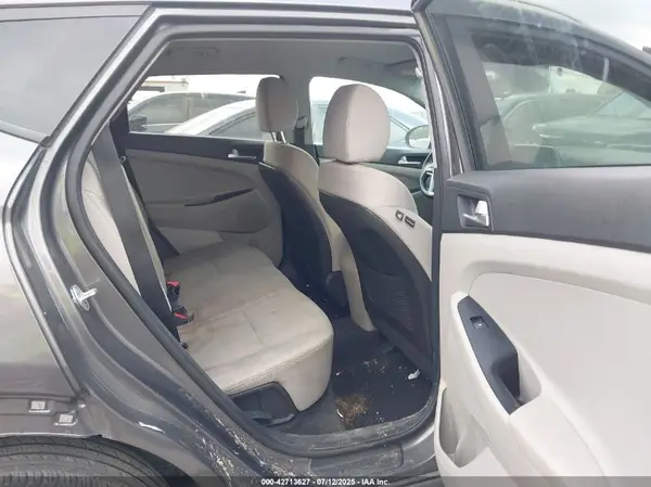 KM8J33A42MU366230 2021 HYUNDAI TUCSON - Image 8