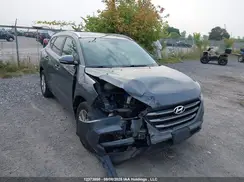 KM8J33A43GU060688 2016 HYUNDAI TUCSON