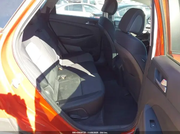 KM8J33A43GU062764 2016 HYUNDAI TUCSON - Image 8