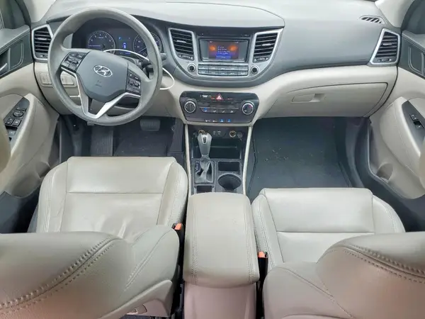 KM8J33A43GU070587 2016 HYUNDAI TUCSON - Image 8