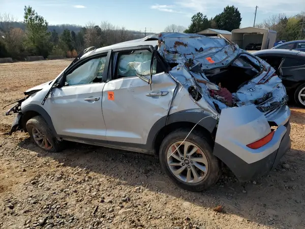 KM8J33A43GU105676 2016 HYUNDAI TUCSON - Image 2