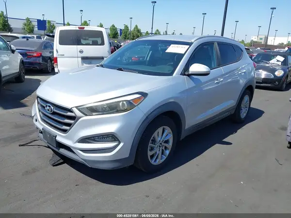 KM8J33A43GU146938 2016 HYUNDAI TUCSON - Image 2