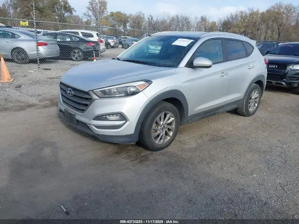 KM8J33A43GU157115 2016 HYUNDAI TUCSON - Image 2