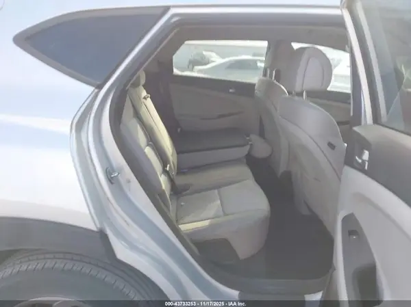 KM8J33A43GU157115 2016 HYUNDAI TUCSON - Image 8