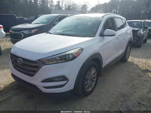 KM8J33A43GU195895 2016 HYUNDAI TUCSON - Image 2