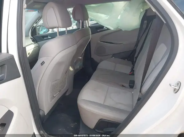 KM8J33A43GU195895 2016 HYUNDAI TUCSON - Image 8