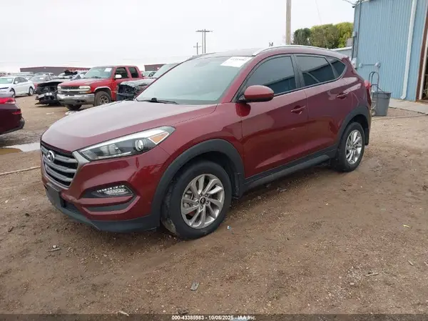 KM8J33A43GU196514 2016 HYUNDAI TUCSON - Image 2