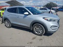 KM8J33A43GU201243 2016 HYUNDAI TUCSON