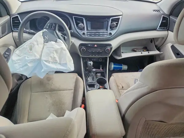 KM8J33A43GU255125 2016 HYUNDAI TUCSON - Image 8