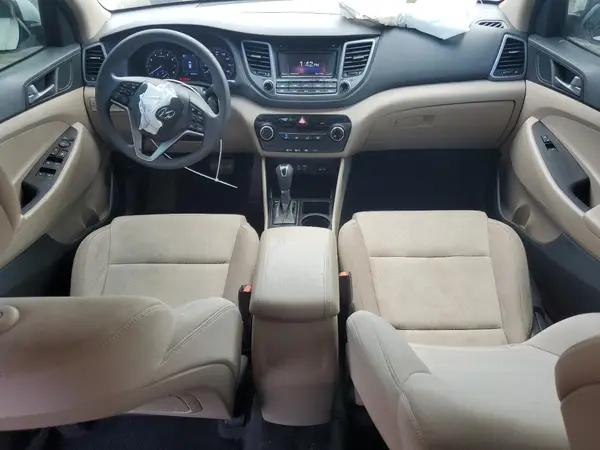 KM8J33A43HU273108 2017 HYUNDAI TUCSON - Image 8