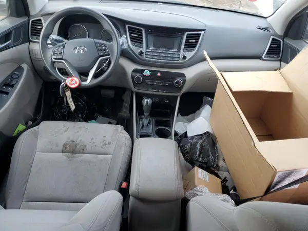 KM8J33A43HU293522 2017 HYUNDAI TUCSON - Image 8