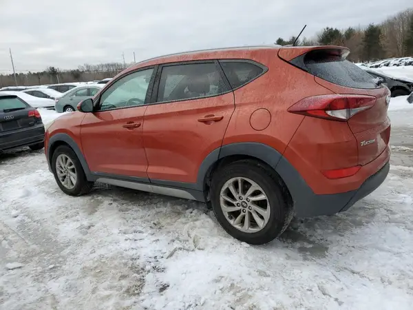 KM8J33A43HU293892 2017 HYUNDAI TUCSON - Image 2