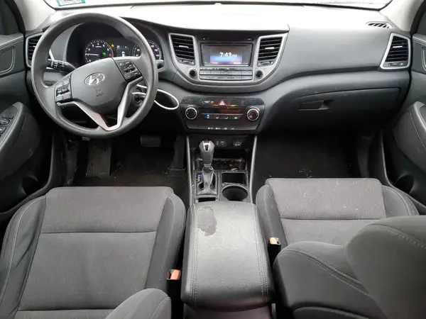 KM8J33A43HU293892 2017 HYUNDAI TUCSON - Image 8