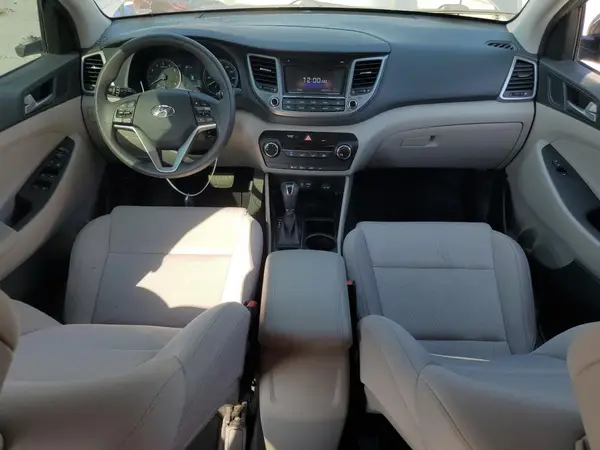 KM8J33A43HU294167 2017 HYUNDAI TUCSON - Image 8