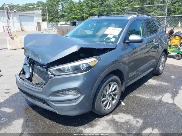 KM8J33A43HU312926 2017 HYUNDAI TUCSON - Image 2