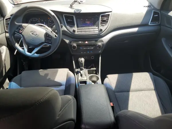 KM8J33A43HU328513 2017 HYUNDAI TUCSON - Image 8