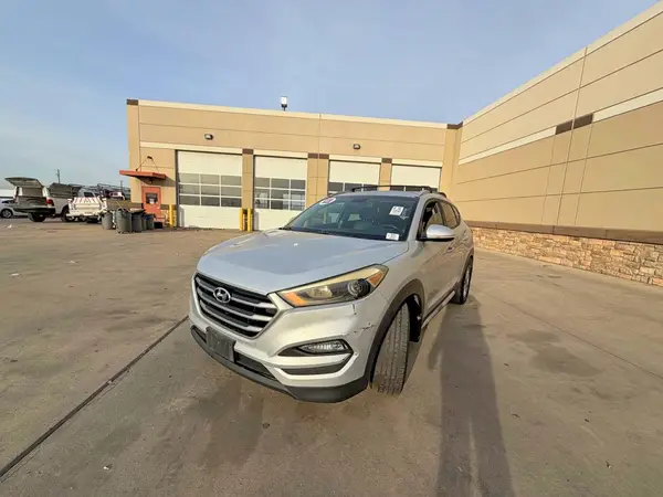 KM8J33A43HU367408 2017 HYUNDAI TUCSON - Image 2