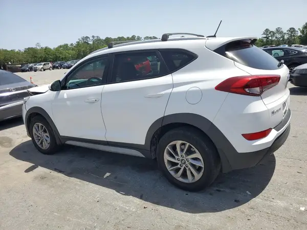 KM8J33A43HU367523 2017 HYUNDAI TUCSON - Image 2