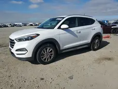 KM8J33A43HU378117 2017 HYUNDAI TUCSON
