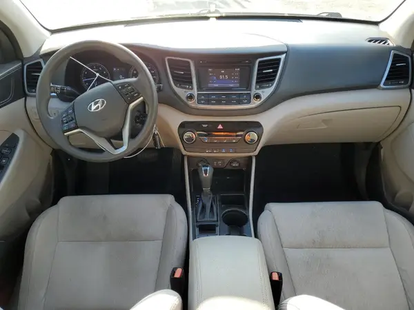 KM8J33A43HU392406 2017 HYUNDAI TUCSON - Image 8