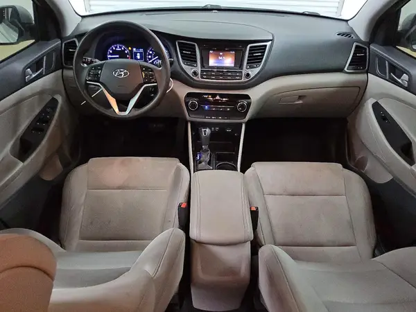 KM8J33A43HU398545 2017 HYUNDAI TUCSON - Image 8