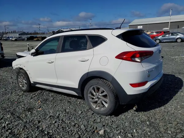 KM8J33A43HU400326 2017 HYUNDAI TUCSON - Image 2