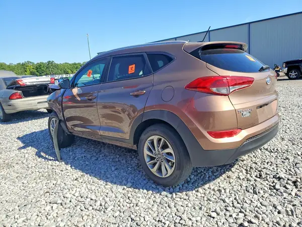 KM8J33A43HU400987 2017 HYUNDAI TUCSON - Image 2