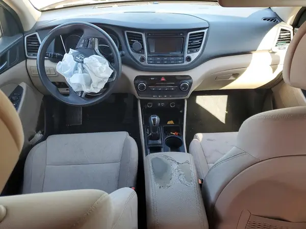 KM8J33A43HU400987 2017 HYUNDAI TUCSON - Image 8